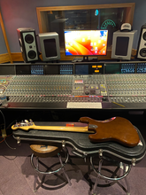 Load image into Gallery viewer, 1978 Fender Jazz Bass Mocha Brown ONE OWNER Vintage 70s American Block Inlay USA 4 Four String Bass Guitar
