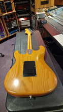 Load image into Gallery viewer, 1979 Fender Stratocaster Natural Ash USA American Vintage 70s Strat Electric Guitar
