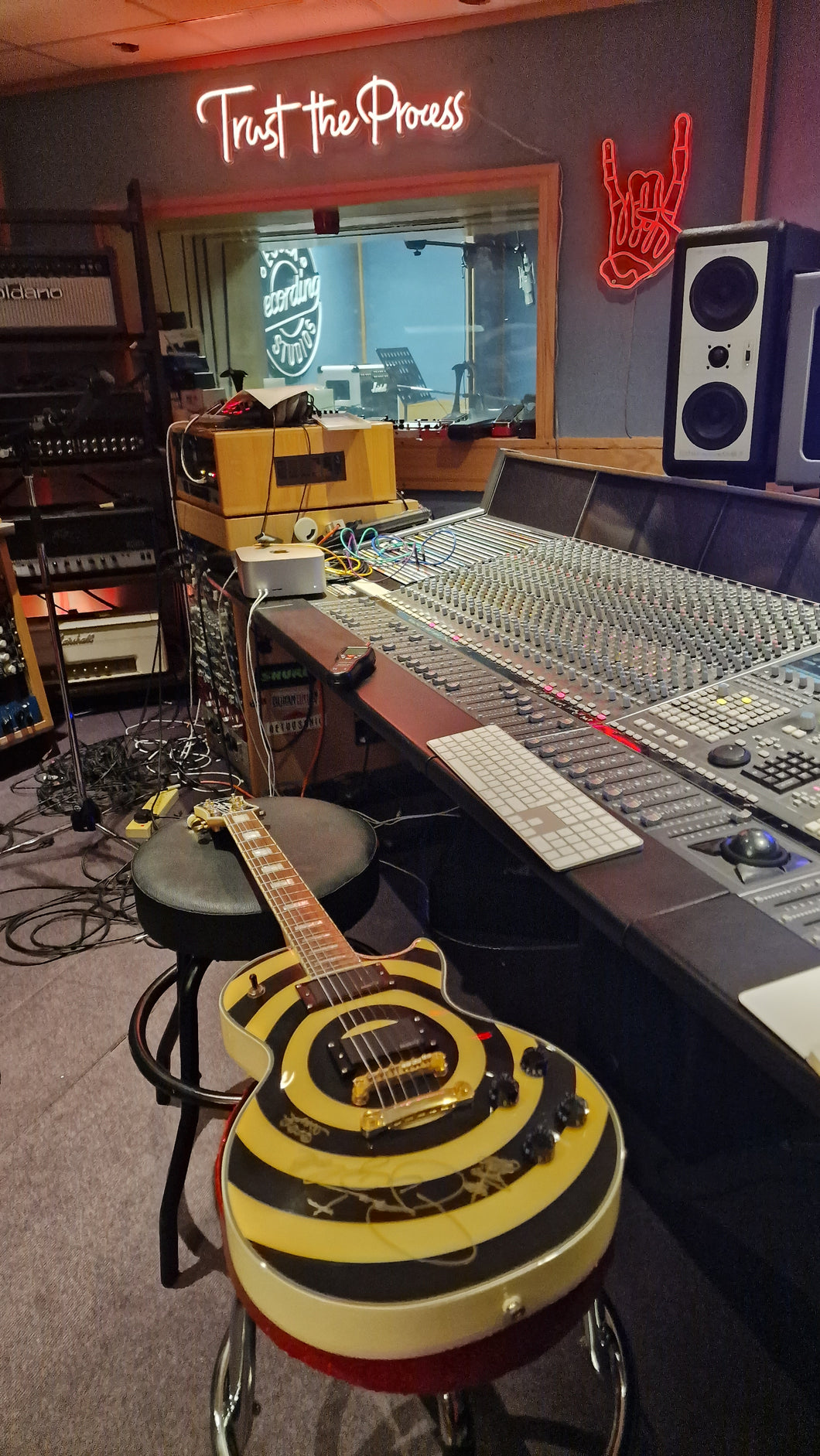 Gibson Epiphone Zakk Wylde Les Paul Custom Bullseye Signature Guitar Artist Signed