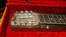 Load image into Gallery viewer, Fender Deluxe 6 Stringmaster Vintage Lap Steel Six String Electric Guitar with suitcase
