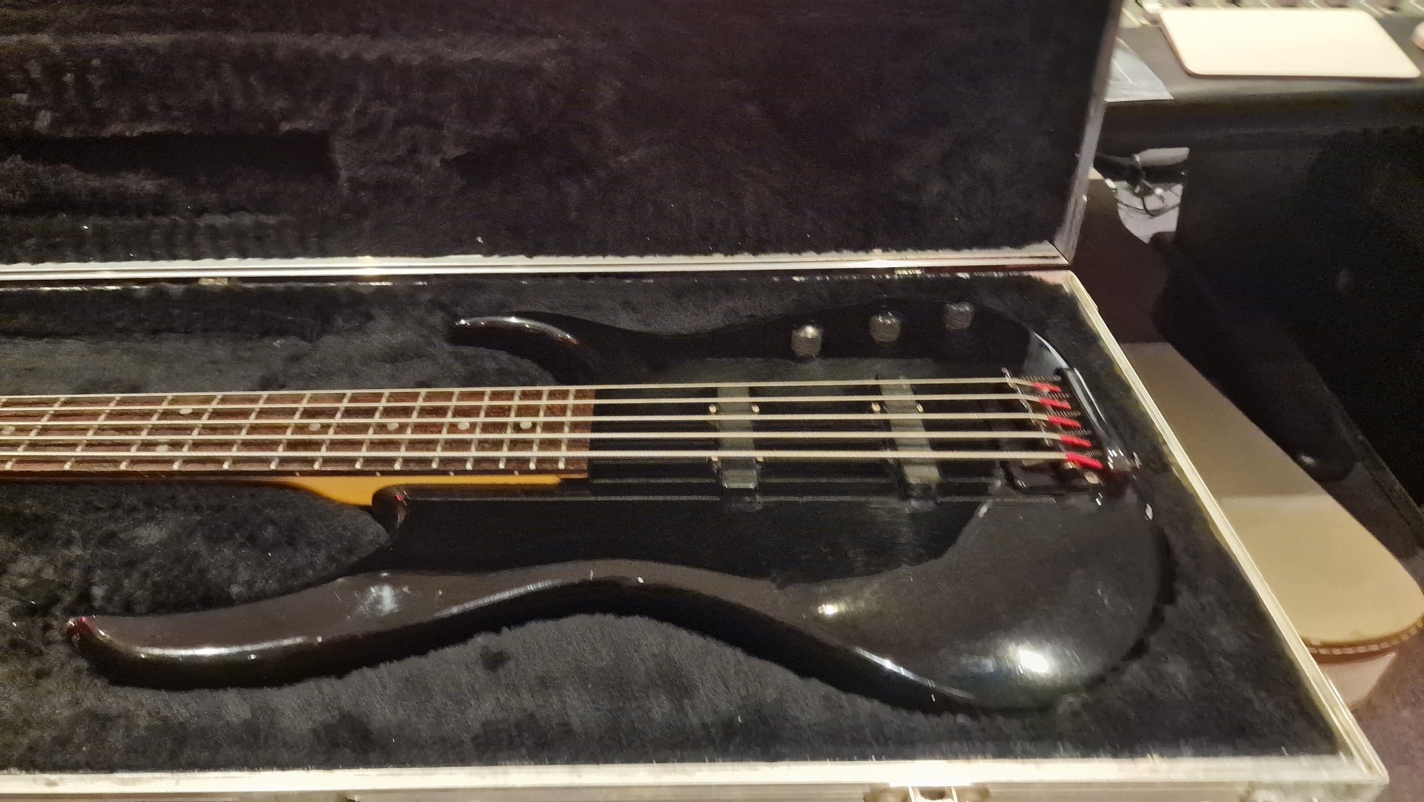 Ibanez ex series 5 string bass hotsell