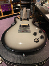 Load image into Gallery viewer, Gibson 335-S Dot Solidbody Silverburst 2011 Limited Special Edition Reissue Electric Guitar
