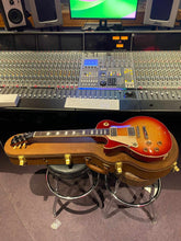 Load image into Gallery viewer, Gibson Les Paul Standard &#39;50s Left Hand LF Lefty Heritage Cherry Sunburst Electric Guitar BRAND NEW
