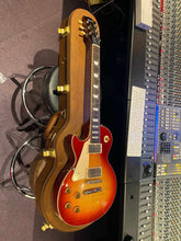 Load image into Gallery viewer, Gibson Les Paul Standard &#39;50s Left Hand LF Lefty Heritage Cherry Sunburst Electric Guitar BRAND NEW
