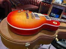 Load image into Gallery viewer, Gibson Les Paul Standard &#39;50s Left Hand LF Lefty Heritage Cherry Sunburst Electric Guitar BRAND NEW
