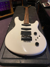 Load image into Gallery viewer, Peavey Nitro III American Super Strat HSS 80s Electric Guitar USA Kahler Floyd Rose in Hard Case
