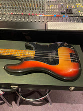 Load image into Gallery viewer, 1973 Fender Precision Bass Sunburst American Vintage 70s USA Bass Guitar For Sale
