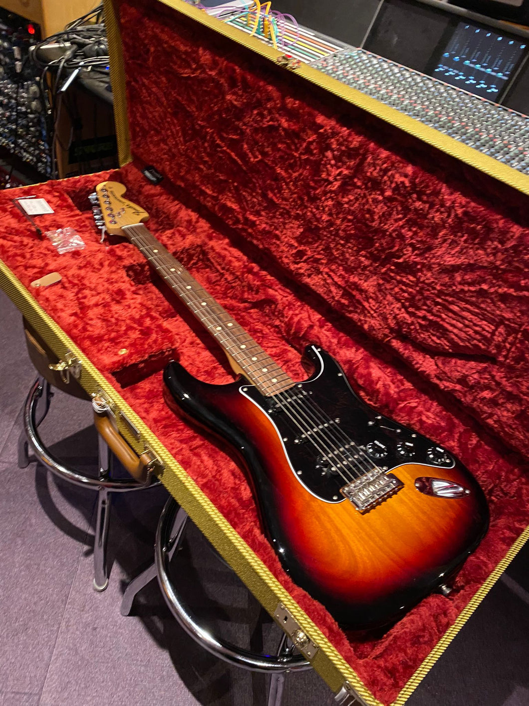 2014 Fender American Stratocaster HSS 60th Anniversary USA Sunburst Strat with Tweed Hard Case For Sale