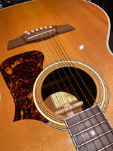 Load image into Gallery viewer, Fender Custom Shop Spring Hill Nashville USA Acoustic Guitar - Gibson SJ Style! For Sale
