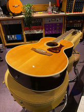 Load image into Gallery viewer, Fender Custom Shop Spring Hill Nashville USA Acoustic Guitar - Gibson SJ Style! For Sale
