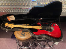 Load image into Gallery viewer, 1979 FENDER Stratocaster Vintage 70s American USA Strat Red Electric Guitar For Sale

