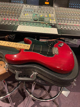 Load image into Gallery viewer, 1979 FENDER Stratocaster Vintage 70s American USA Strat Red Electric Guitar For Sale
