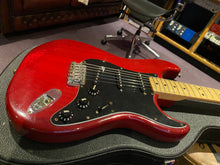 Load image into Gallery viewer, 1979 FENDER Stratocaster Vintage 70s American USA Strat Red Electric Guitar For Sale

