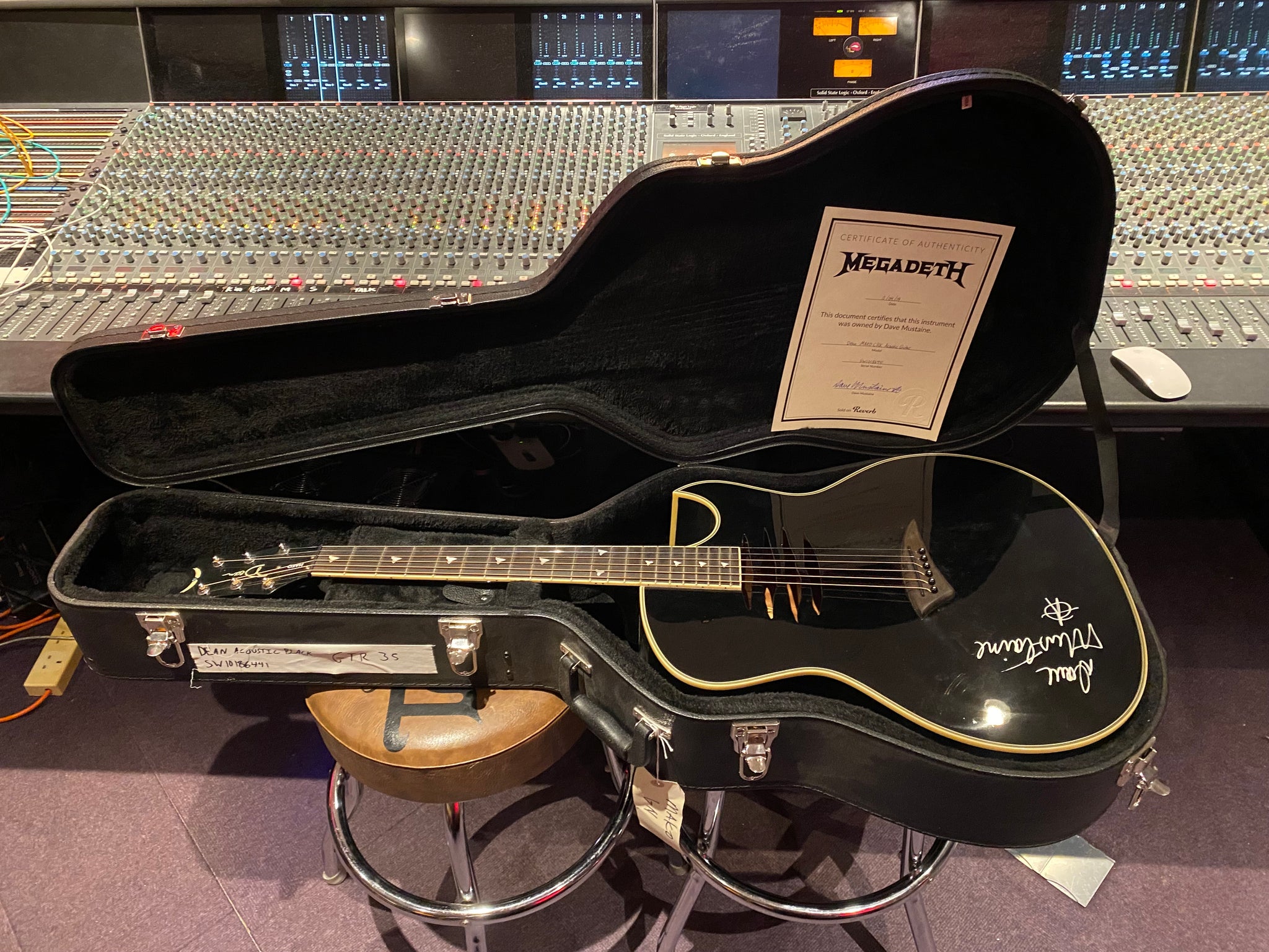 Acoustic Guitars – Essex Recording Studios