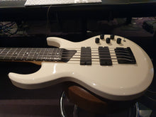 Load image into Gallery viewer, David Ellefson Megadeth Personally Owned Custom Shop Masterbuilt Boutique G.Art Concept Bass
