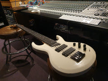 Load image into Gallery viewer, David Ellefson Megadeth Personally Owned Custom Shop Masterbuilt Boutique G.Art Concept Bass
