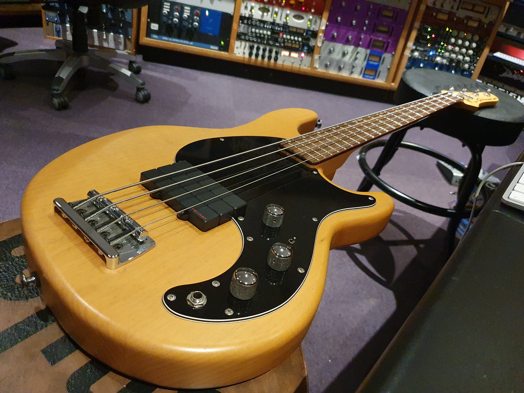 Status Graphite 1 of 1 The Groove 4-String UK Custom Shop Jazz Stingray Bass Made in England!
