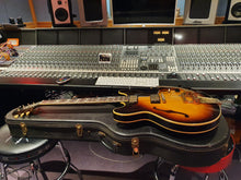 Load image into Gallery viewer, RARE 1968 Gibson ES-345 TD Stereo Bigsby Sunburst Artist Owned! ES345 345TD 345TDSV 335
