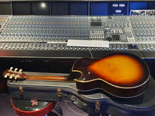 Load image into Gallery viewer, RARE 1967 Gibson L4 Florentine L4C L4-C L-4C Vintage Archtop Sunburst Kalamazoo USA Guitar
