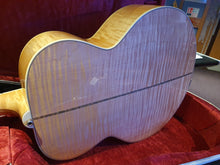 Load image into Gallery viewer, Gibson SJ-200 Guitar Owned By The Darkness Christmas Time Music Video!
