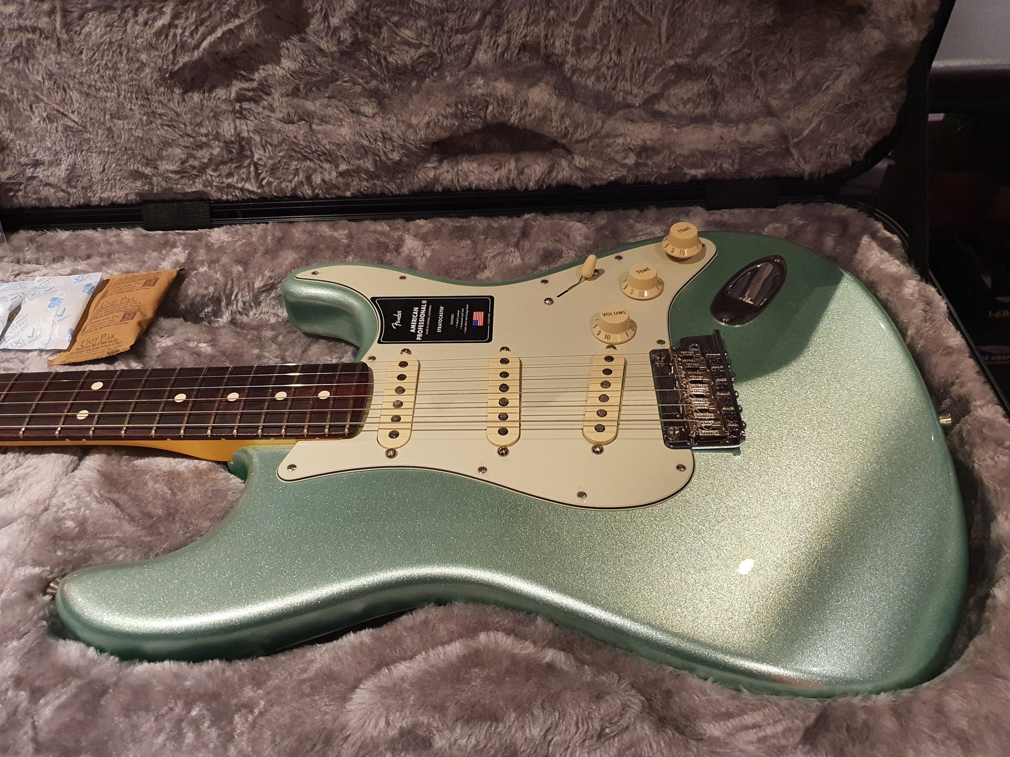Mystic surf cheap green stratocaster