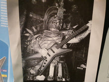 Load image into Gallery viewer, Washburn Dime Slime DB2000 Dimebag Darrell Pantera USA Custom Shop American Signature Bass Guitar D3 Artist Owned Signed by GWAR!
