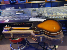 Load image into Gallery viewer, RARE 1992 Gibson ES-135 Reissue Vintage Sunburst Florentine P-100 stacked P-90 humbuckers
