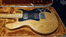 Load image into Gallery viewer, 1981 Peavey USA T-60 Vintage T60 American 80s Gibson Fender Style Guitar
