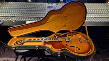 Load image into Gallery viewer, 1965 Gibson Byrdland Hollow Body Florentine Kalamazoo Sunburst Vintage 60&#39;s Guitar
