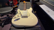 Load image into Gallery viewer, 1964 Fender Stratocaster Olympic White LH Vintage 60&#39;s American USA Strat Left Handed Lefty Electric Guitar
