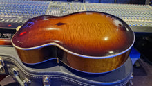 Load image into Gallery viewer, 1938 Gibson Super 400 Archtop Jazz Artist Owned Custom Shop Pre-War Kalamazoo Guitar 1 of 401 EVER!

