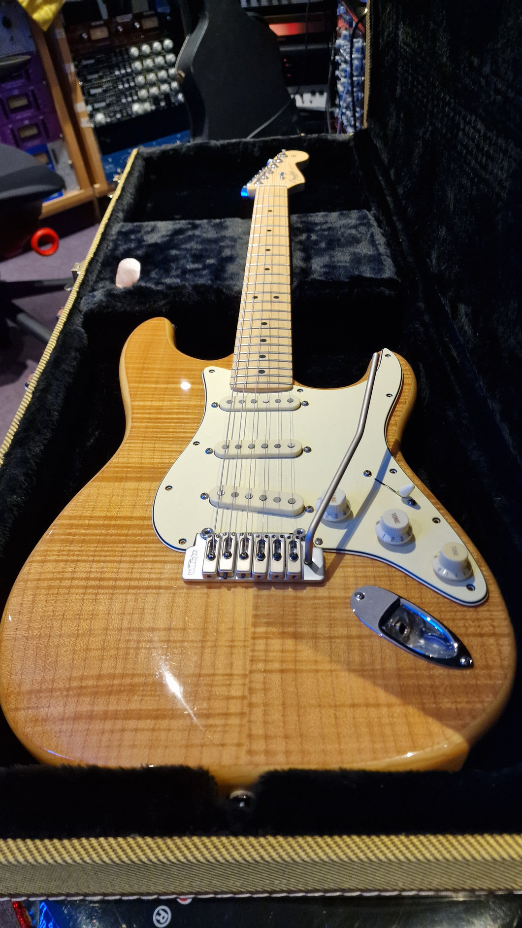 2006 Fender American Standard Stratocaster Ash Custom Deluxe Upgrades Wilkinson Tremolo USA Strat Electric Guitar