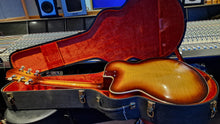 Load image into Gallery viewer, Fender Montego 1970 Archtop Custom Shop Jazz Guitar Sunburst - LTD Less than 100 ever made!
