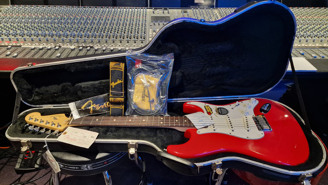NEW 2001 Fender American Standard Stratocaster USA Strat Guitar NEVER PLAYED NOS!
