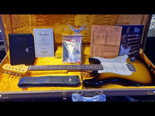 Load and play video in Gallery viewer, Fender Custom Shop 1960 Stratocaster Closet Classic 2-Tone Sunburst BRAND NEW
